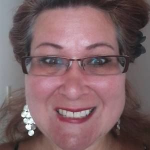 Meet your Posher, Lorraine